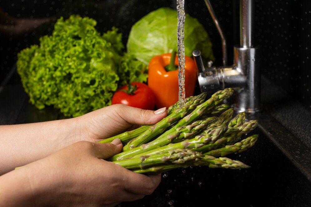 Cleaning Fruits And Vegetables Of Pesticides